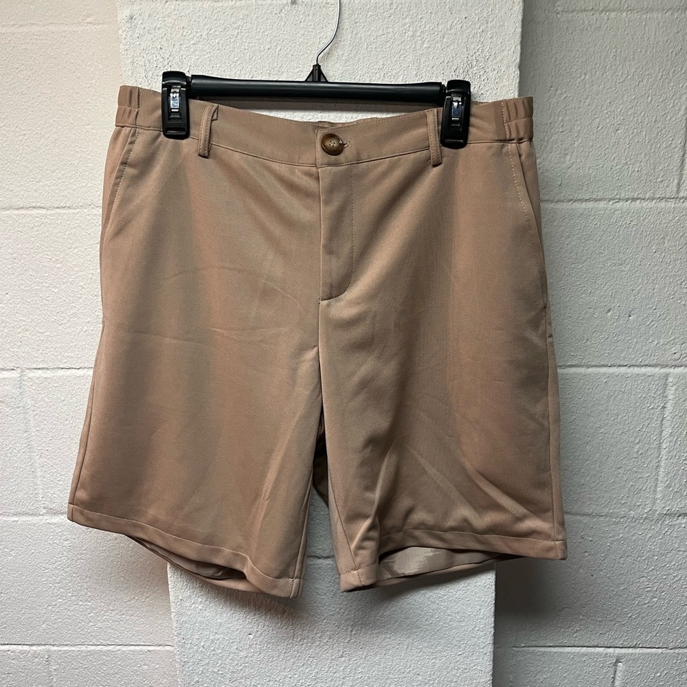 Classic Tan Flat Front Men's Shorts. Large